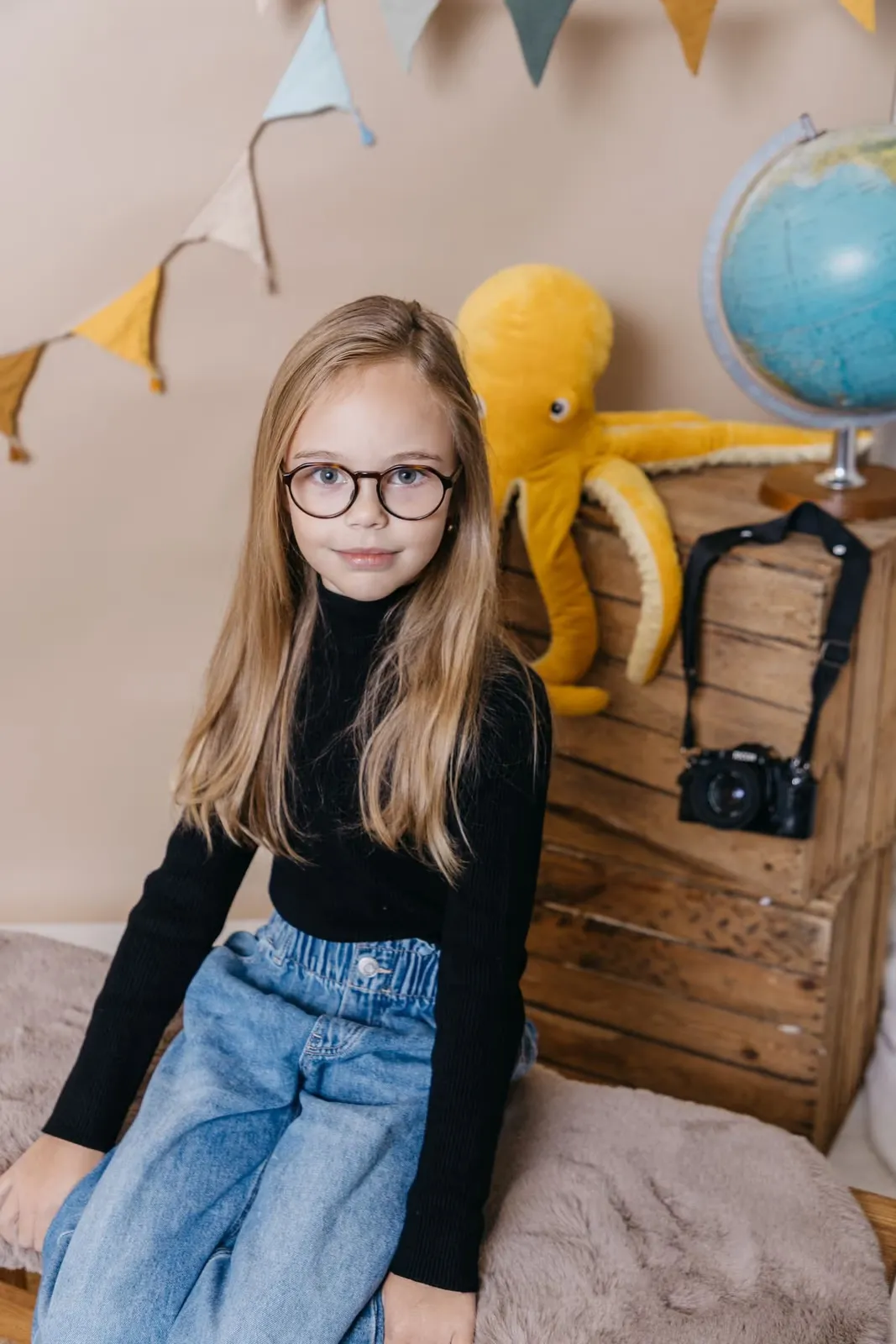 Schulfotografie in Göppingen – Grundschulkind beim Fototag